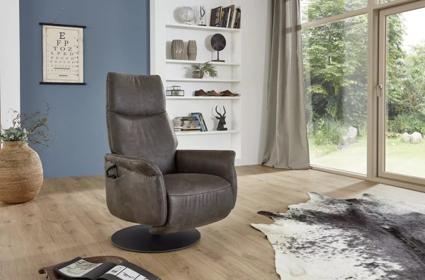 fauteuil-9061-himolla-01