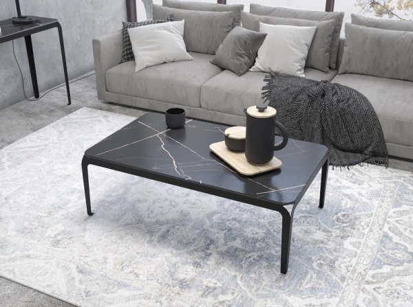 table-basse-sumatra-ceramique-marbre-noir-acier-laque-noir-mat-akante