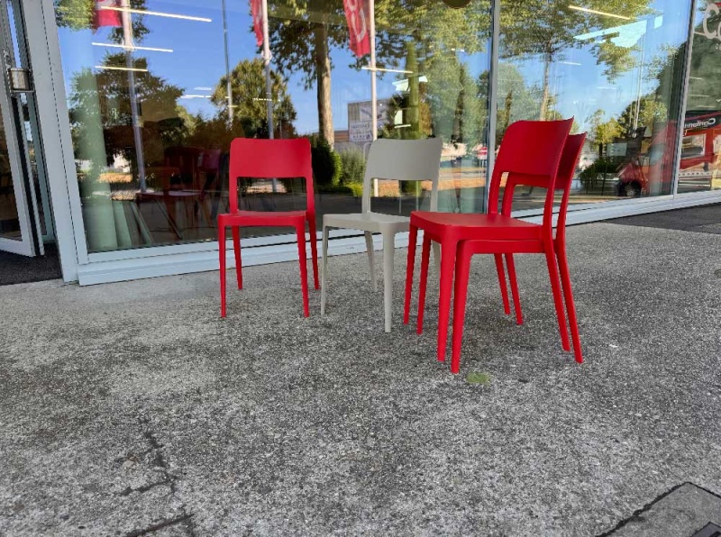 chaises-nene-liquidation